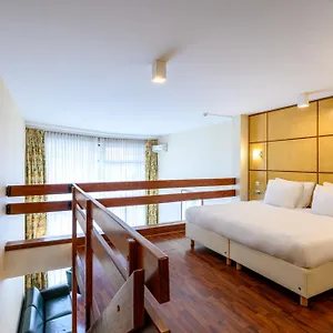 https://b-aparthotel-montgomery.hotelsantwerp.net